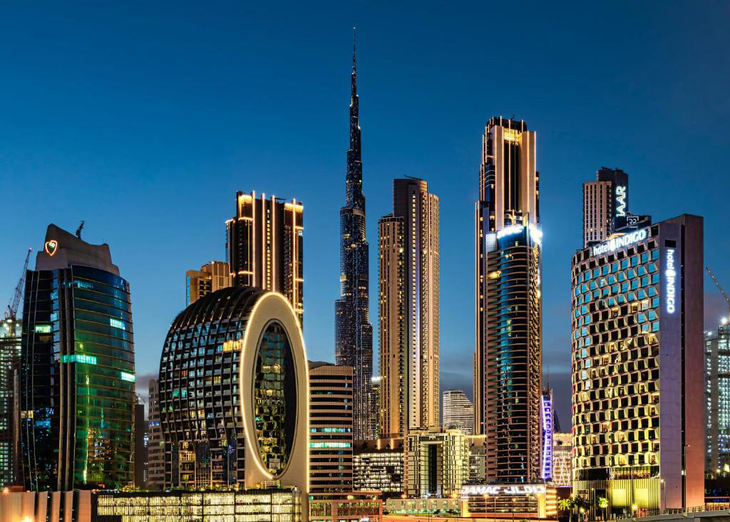 Investing in Dubai Real Estate: Property vs. Real Estate Stocks