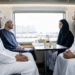 شیخ محمد بن زاید آل نهیان (Sheikh Mohamed bin Zayed Al Nahyan)، رئیس امارات، پیش از افتتاح ایستگاه با قطار اتحاد